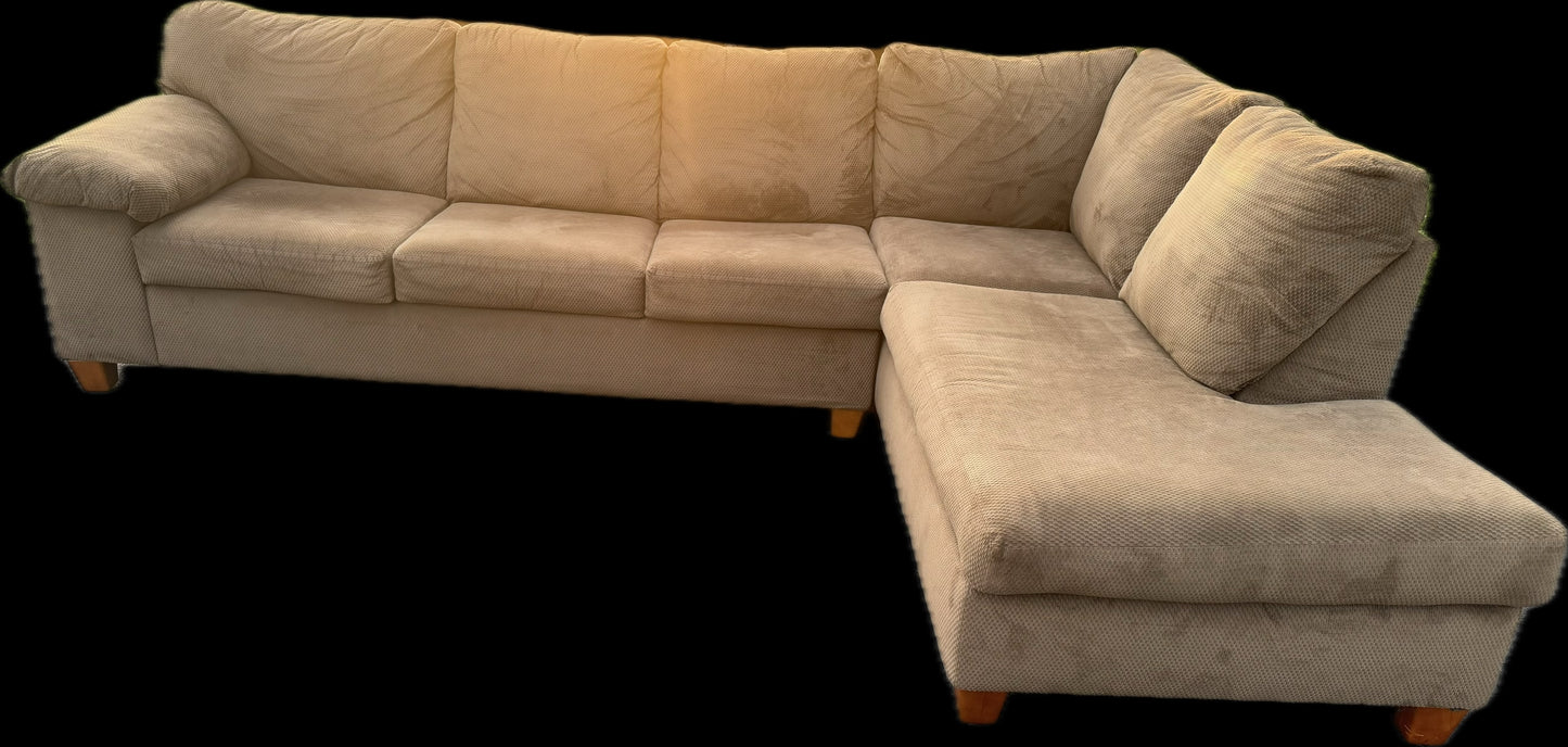 ποΈ Bri Brown β Beautiful 2-Piece Brown Sectional (Excellent Condition!)