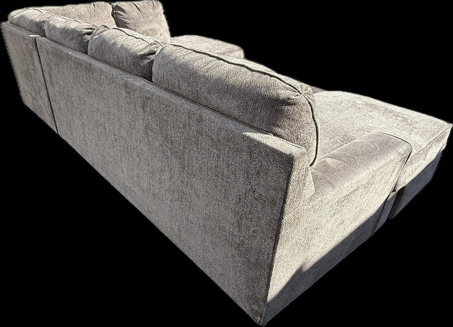 🛋️ O’Phannon Gray – 2 Piece Sectional (Great Condition)