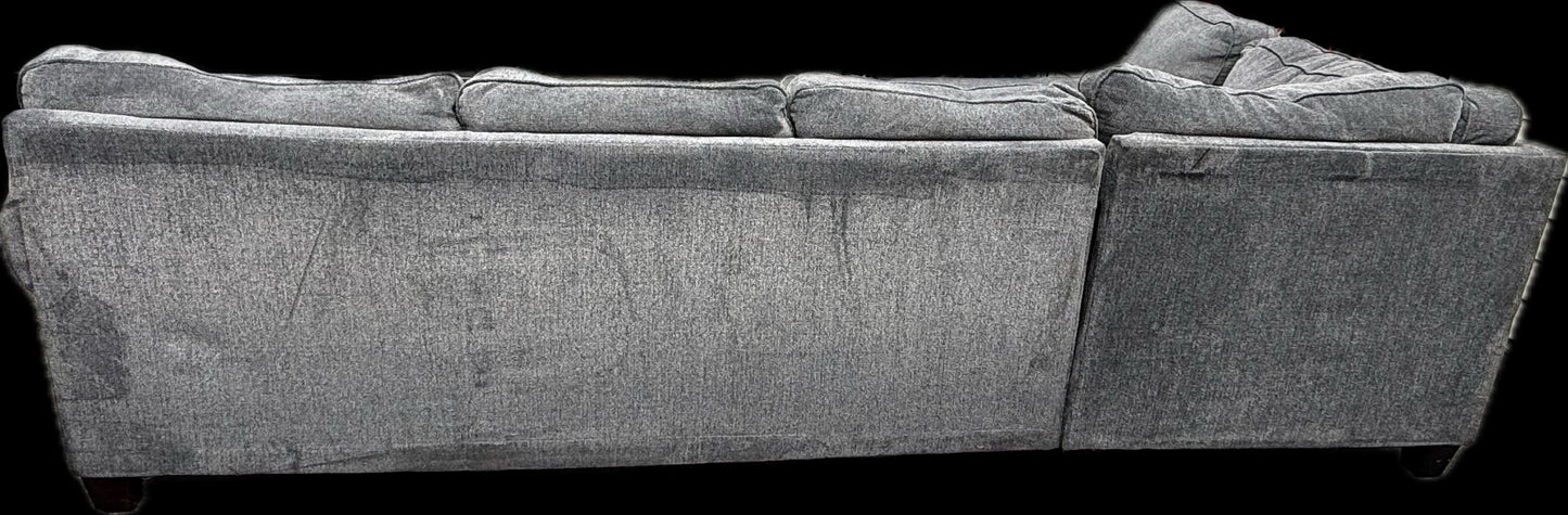 ๐๏ธ Broyhill Slate โ 2-Piece Sectional
