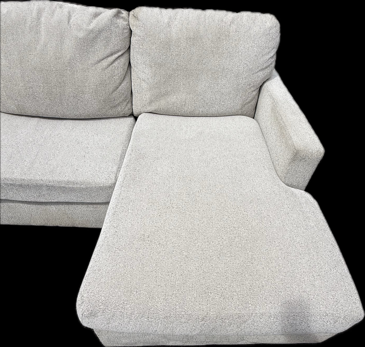 ποΈ Larry Taupe β 3-Piece Taupe Sectional (Good Condition)