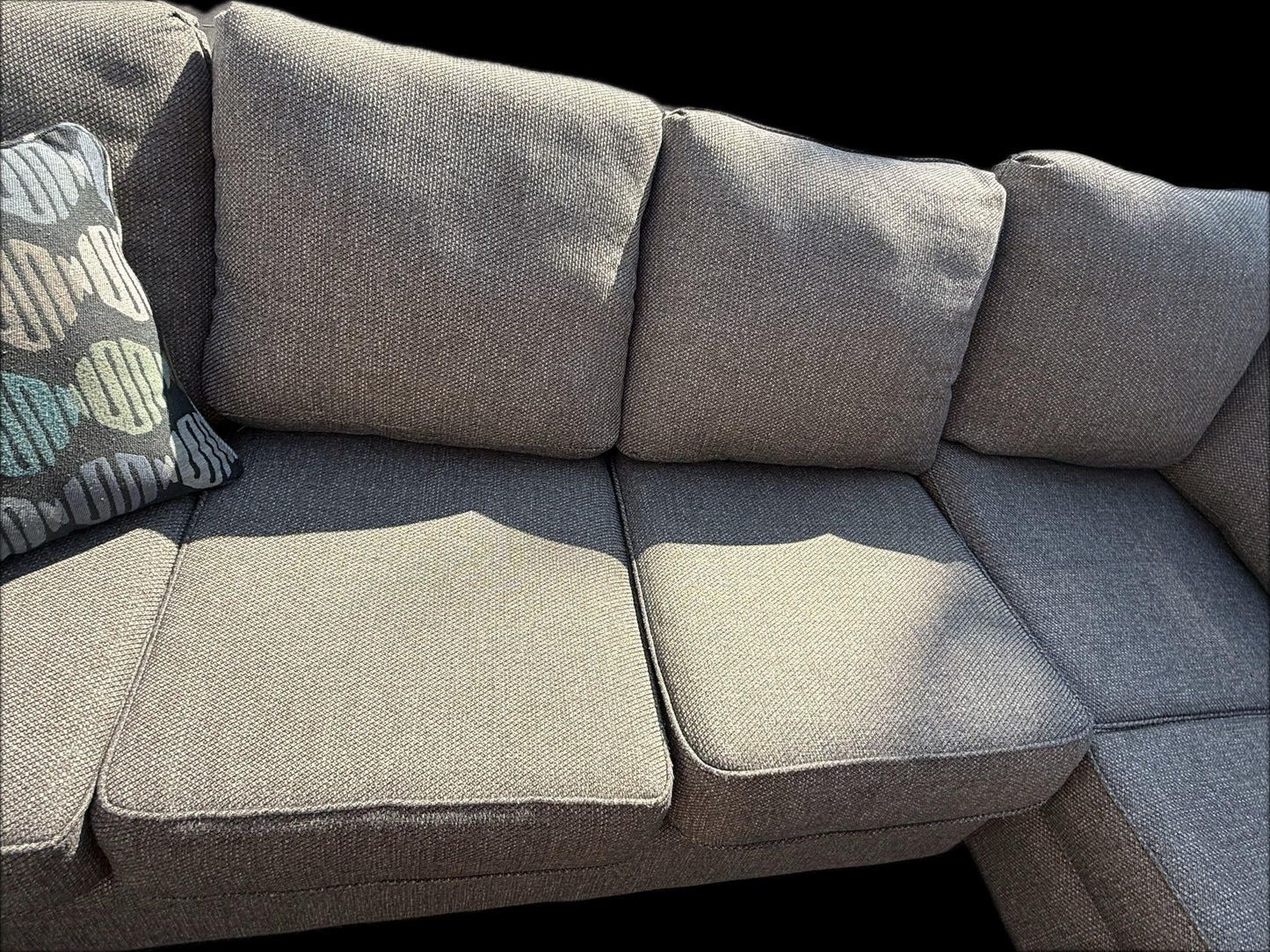🛋️ The Oasis – 2-Piece Dark Gray Sectional w/ Throw Pillows (Great Condition)