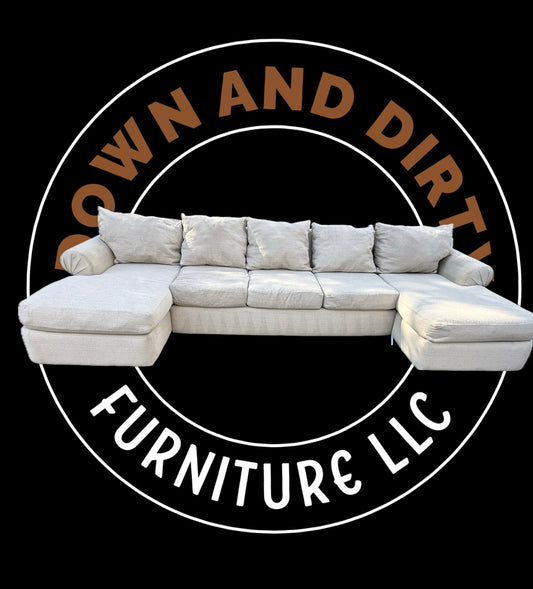 🛋️ The Summit – 3-Piece Light Beige Sectional (Great Condition)