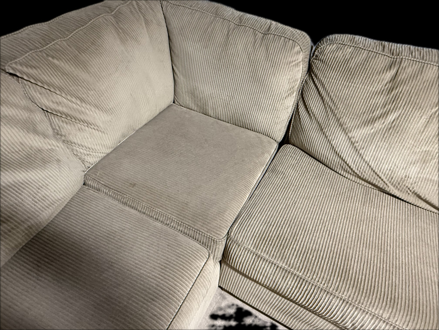 🛋️ Grandmas Sectional – 3-Piece Sectional