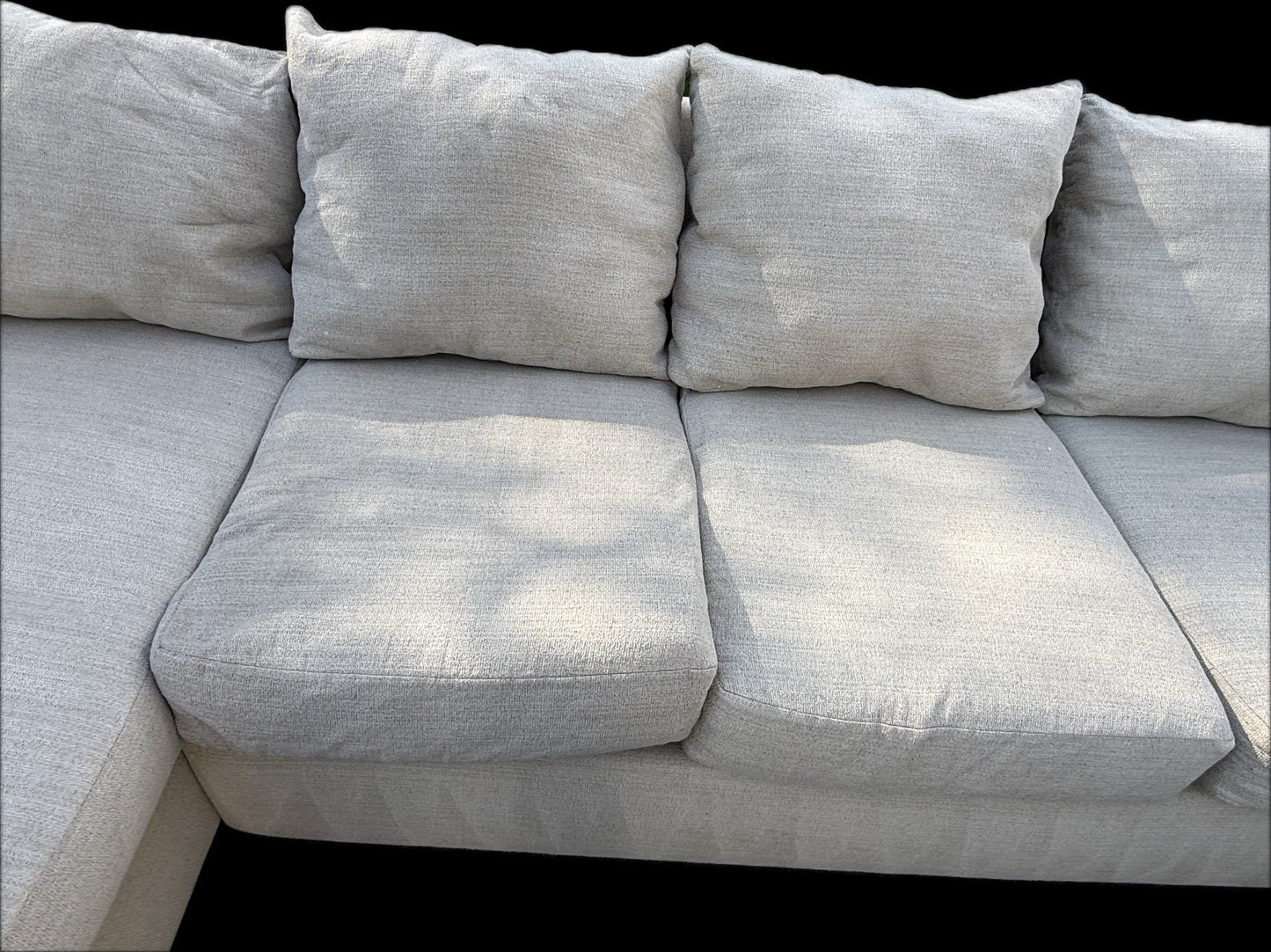 🛋️ The Summit – 3-Piece Light Beige Sectional (Great Condition)